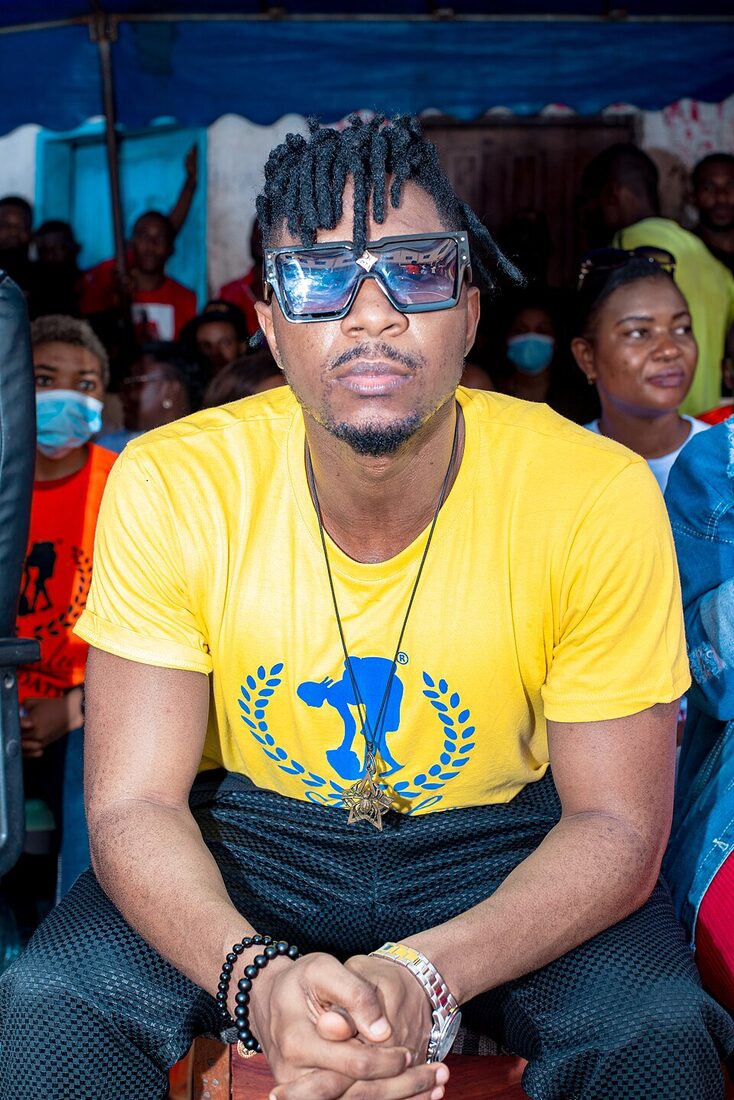 Stanley Enow — « Hein Père »
